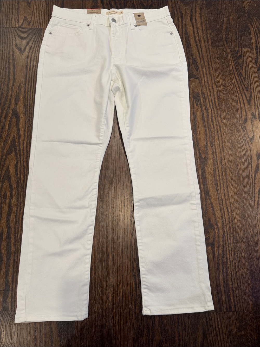 Levi's Women's Straight Leg Jeans in White